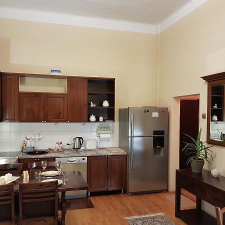 Classic Style Apartment Beograd Bagian luar foto